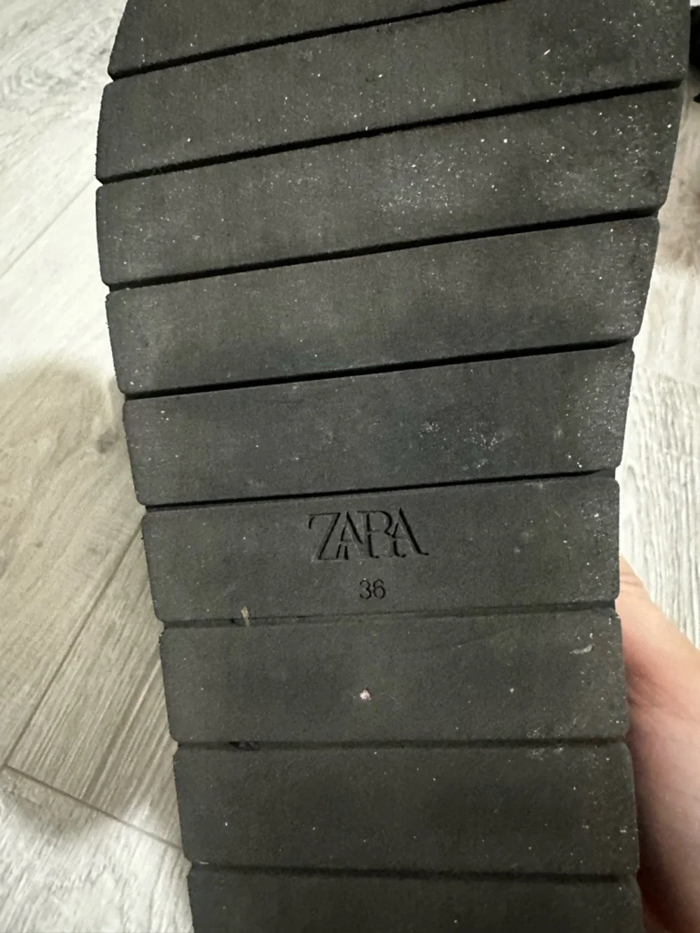 Zara Black Velvet Platform Strap Sandals - Picture 4 of 5